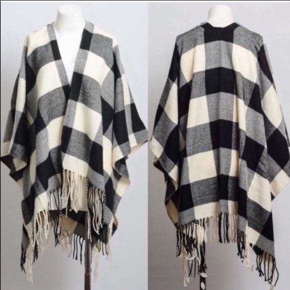 Buffalo Check plaid Tassel sweater shawl Ponch - Picture 4 of 4